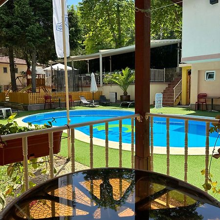 Holiday Village Interpark كرانيفو المظهر الخارجي الصورة