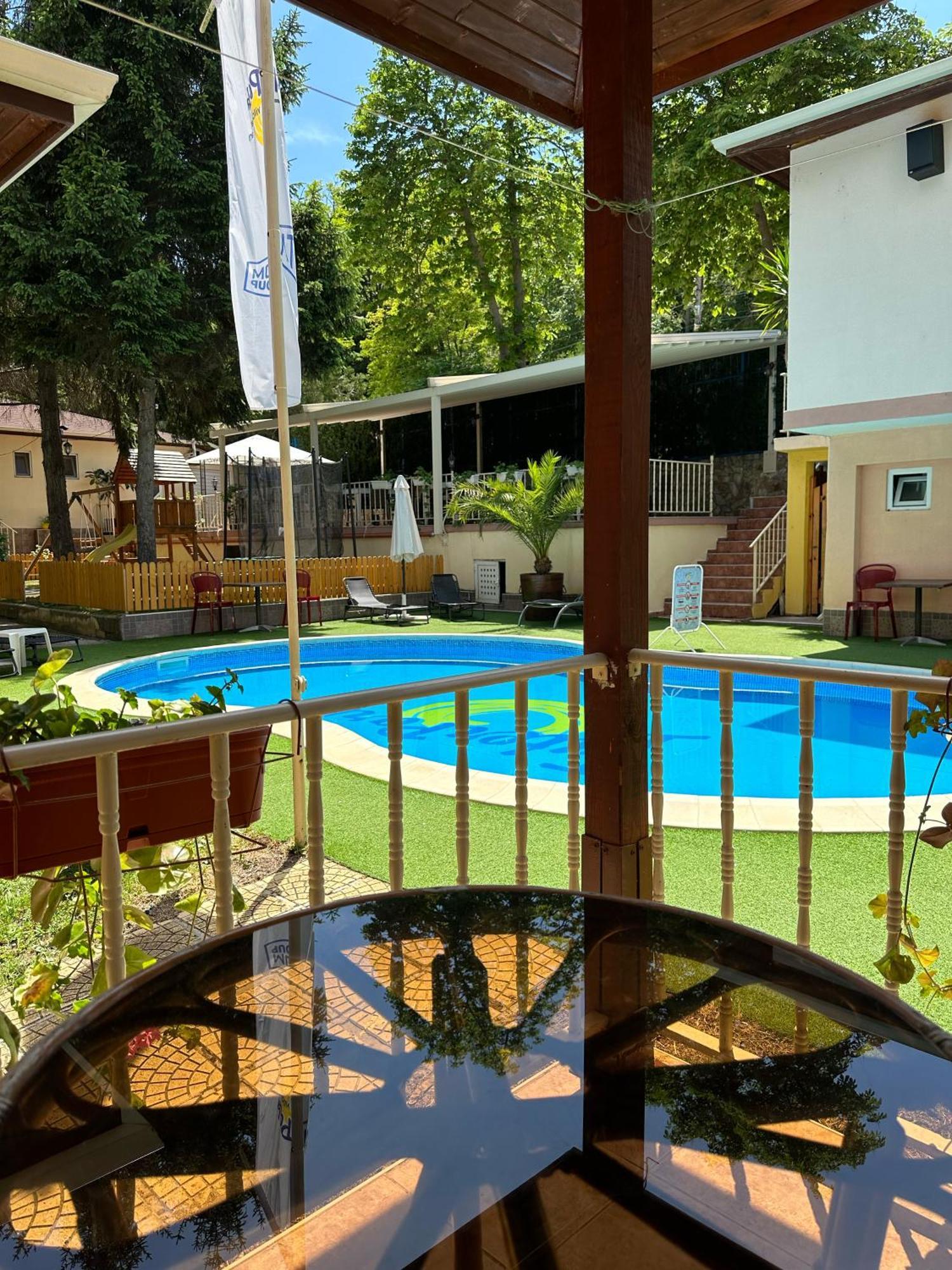 Holiday Village Interpark كرانيفو المظهر الخارجي الصورة